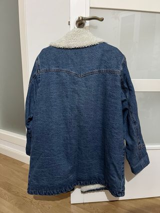 Chaqueta vaquera forrada Pull&Bear Talla S