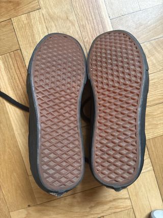 Zapatillas Vans altas negras tela T43