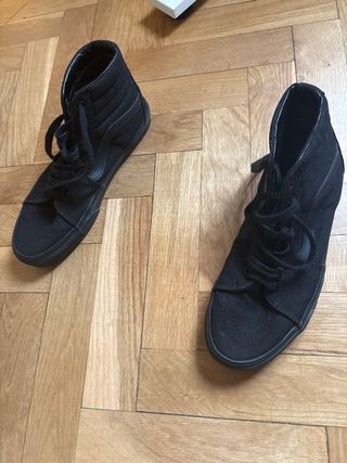 Zapatillas Vans altas negras tela T43
