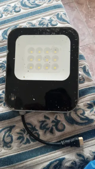 Foco LED Negro