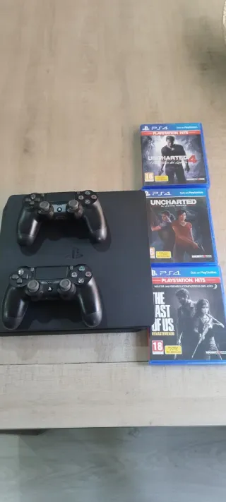 PS4 Slim 1TB + 2 Mandos + 3 Juegos