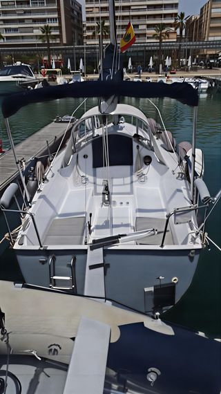 Velero Dufour 24 renovado