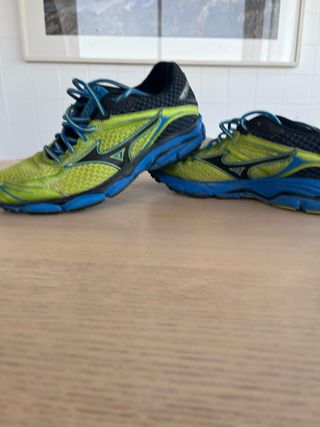 Zapatillas Mizuno Running Azul y Verde