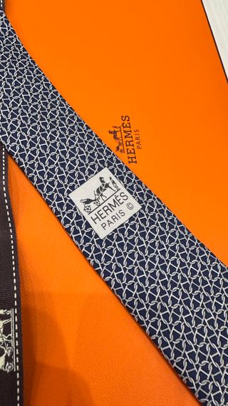 Cravatta Hermès Blu e Bianco