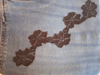 Bolso vaquero con apliques florales