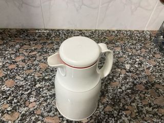 Jarra Termo Blanca líquidos calientes y fríos