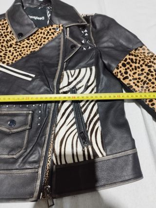 Cazadora Desigual Patchwork Animal Print Talla M