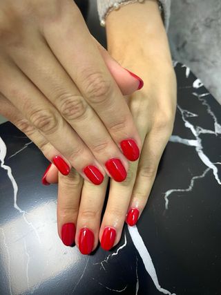 Uñas,extensiones de pestañas y cejas