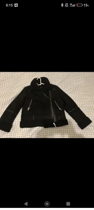 Abrigo corto Stradivarius