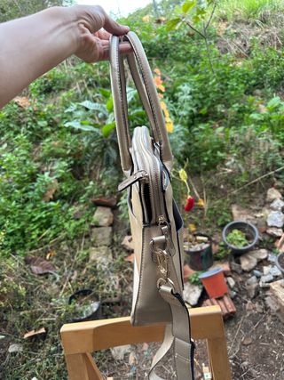 Bolso Parfois Beige y Dorado