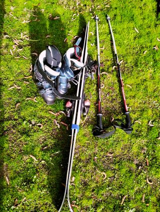 Attrezzatura sci donna completa