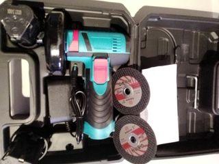 Mini radial con 2 baterías y caja