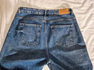 Jeans ZW Mom Fit Tiro Alto Rectos Zara Mujer