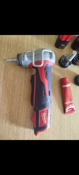 Máquina expansión tubería PEX Milwaukee