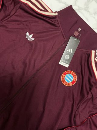 Conjunto Adidas FC Bayern Chaqueta y Pantalón