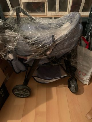 Carrito de juguete azul