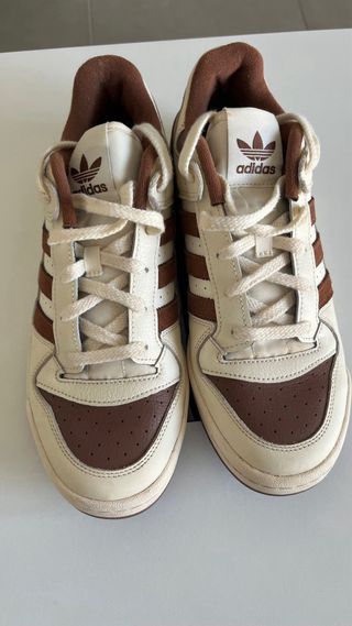 Adidas Forum Beige y Marrón