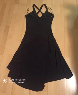 Vestido midi fiesta elástico negro