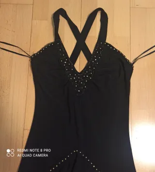 Vestido midi fiesta elástico negro