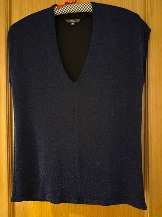 Camiseta  brillante azul talla M