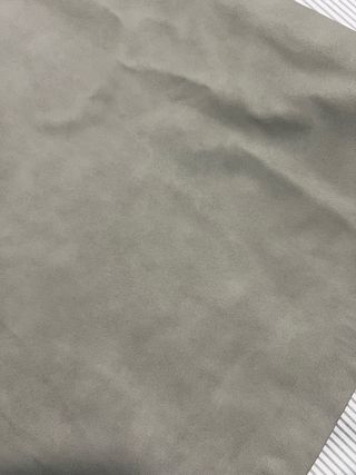 Falda midi Zara efecto piel verde/gris talla M