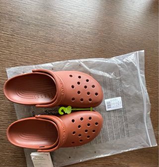 Zuecos Crocs Classic U-Color Rust Talla 42-43