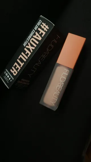 Pre corrector Huda Beauty Cherry Blossom