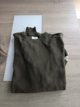 Maglie Scalpers marrone e oliva