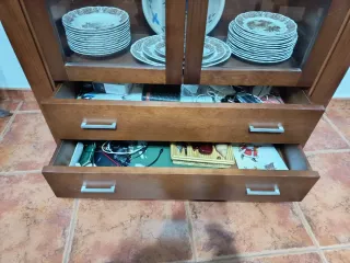 Vitrina madera maciza