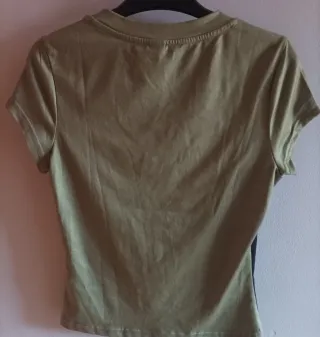 Camiseta Shein Estampado Corporal 3D