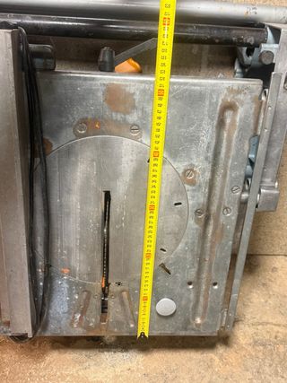 Sierra circular e ingletadora