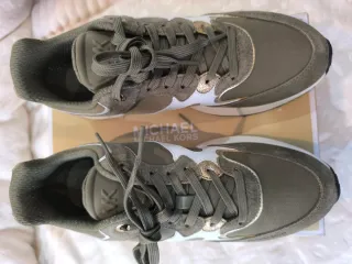 Zapatillas Michael Kors verde y Dorado