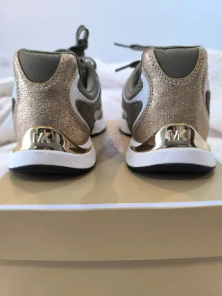 Zapatillas Michael Kors verde y Dorado