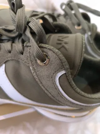 Zapatillas Michael Kors verde y Dorado