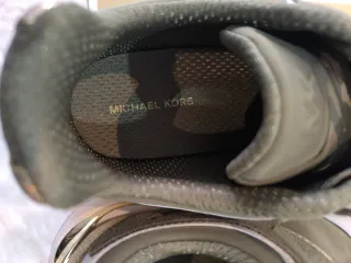 Zapatillas Michael Kors verde y Dorado