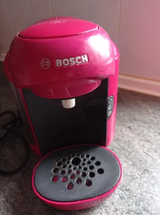 Cafetera Bosch Tassimo granate