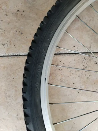 Rueda Trasera Bicicleta 24x1.95.perfecto estado!