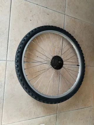 Rueda Trasera Bicicleta 24x1.95.perfecto estado!