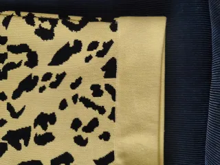 Falda Zara Estampado Animal Amarillo