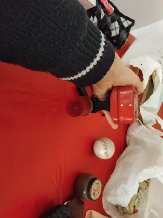 Linterna antigua roja