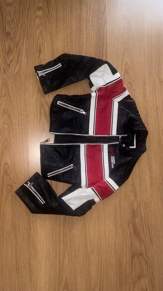 Chaqueta Cuero Pull&Bear Roja y Negra