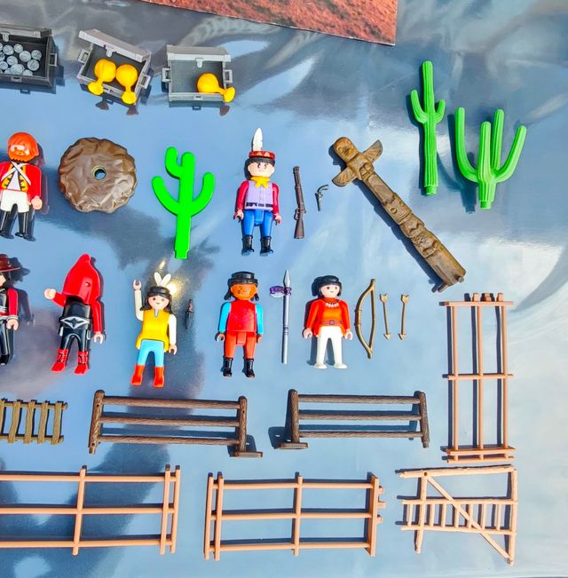 Playmobil Oeste: Cartel y Figuras