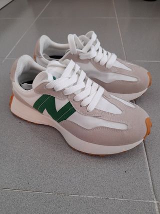 Zapatillas New Balance beige y verde