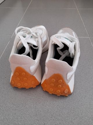 Zapatillas New Balance beige y verde