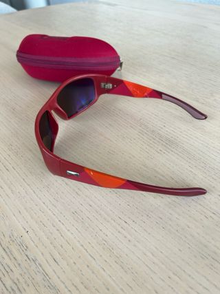 Gafas de sol Camper rojas y negras