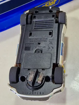 Scalextric Volkswagen Polo  y peugeot 205