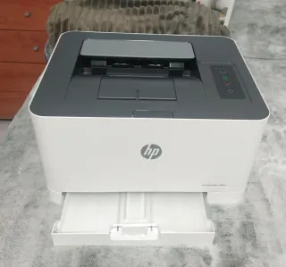 Impresora HP Color LaserJet 150w poco uso