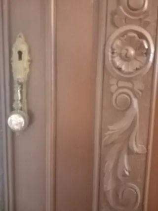 6 Puertas de armario antiguas con molduras