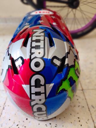 Bicicleta BMX Sunday Forecaster 2024 y casco Bell