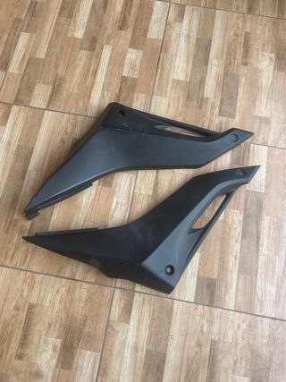 Laterales Yamaha YZF 125